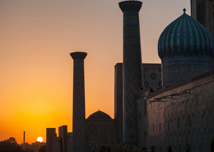 Le Registan de nuit, Samarcande, Ouzbékistan