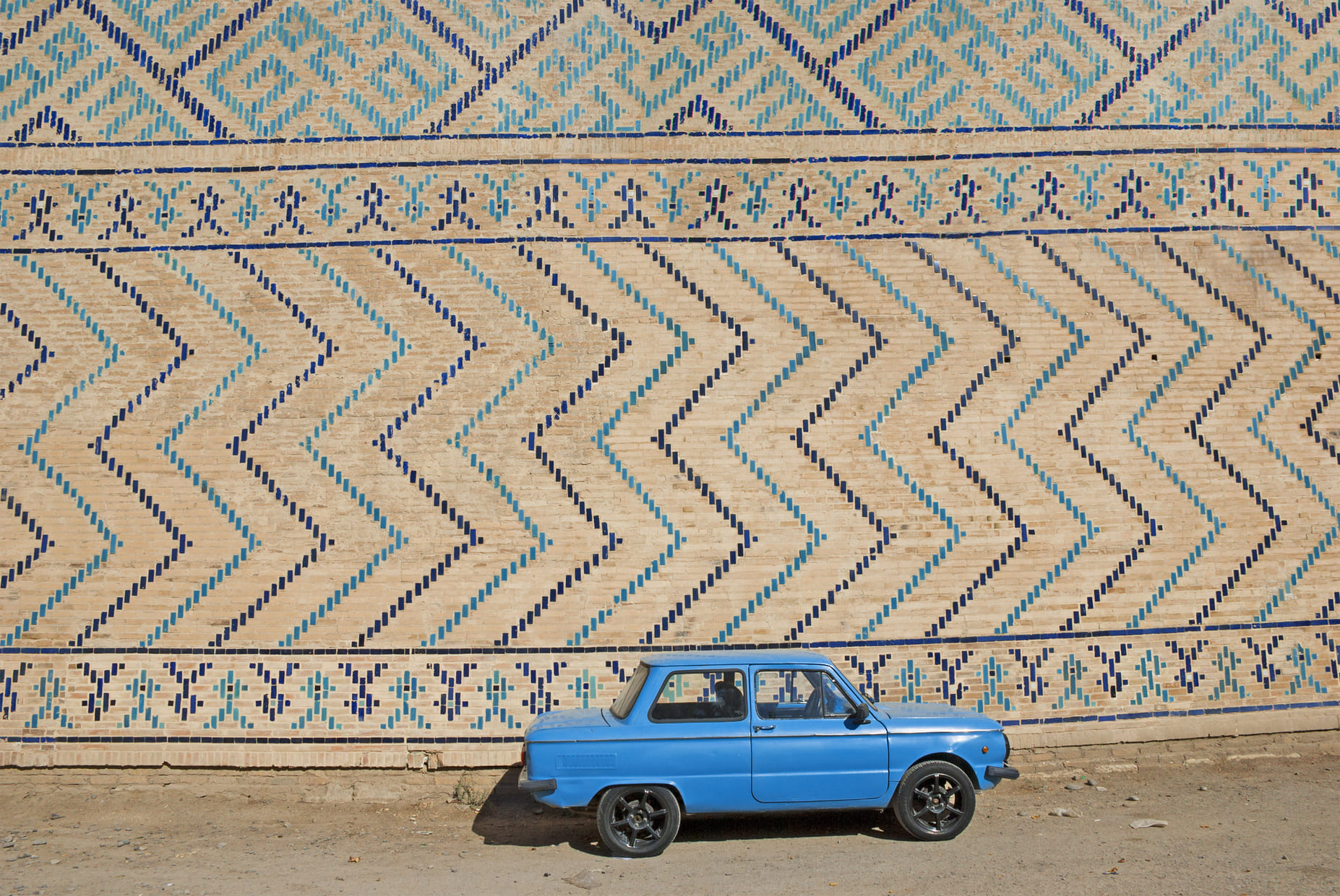 Vieille voiture à Samarcande