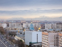 Vue de Tachkent, entourée de montagnes