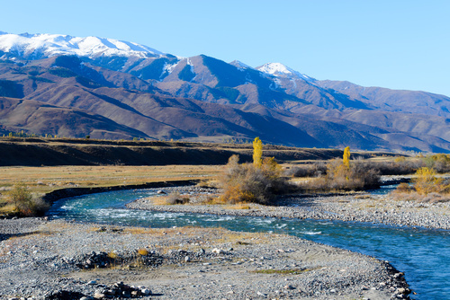 Montagnes enneigées